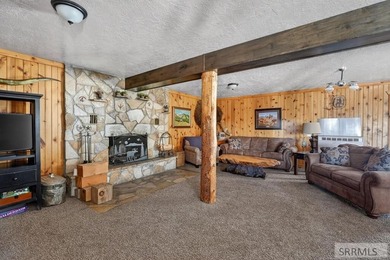 The Davis Lodge at Loafer Creek Falls lies just below Clifton - photo 14
