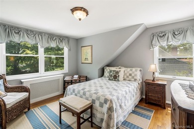 Welcome home to Birdwatch, a beautifully updated four-bedroom - photo 15