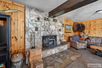 The Davis Lodge at Loafer Creek Falls lies just below Clifton - photo 15