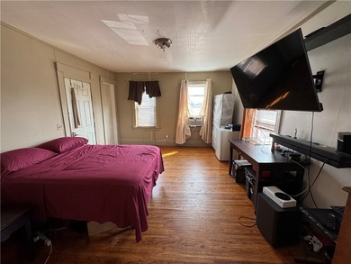 Welcome to 604 Upper Falls Blvd! This home offers two completely - photo 19