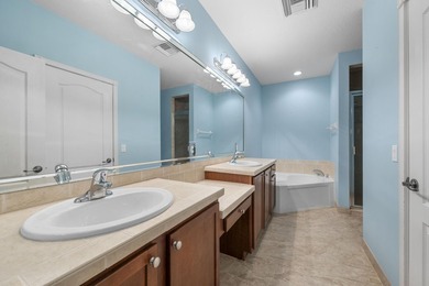 This River Oaks townhome has over 1,900 feet of living area! - photo 21