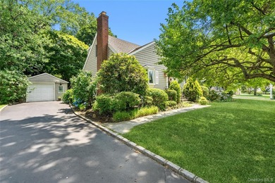 Welcome home to Birdwatch, a beautifully updated four-bedroom - photo 22