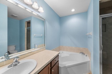 This River Oaks townhome has over 1,900 feet of living area! - photo 22