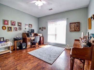 Seller is Motivated Welcome to this beautiful, single-family - photo 23