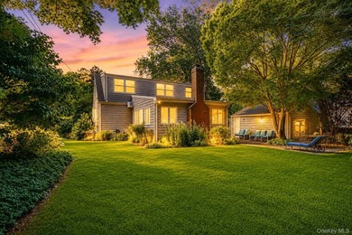 Welcome home to Birdwatch, a beautifully updated four-bedroom - photo 25