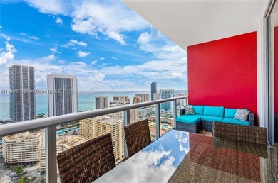 PENTHOUSE UNIT -  & SHORT TERM RENTAL FRIENDLY! Situated in the - photo 28
