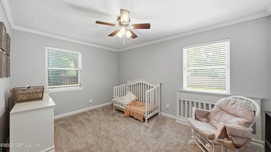 Welcome to this beautifully renovated 4-bedroom, 3-bathroom - photo 28