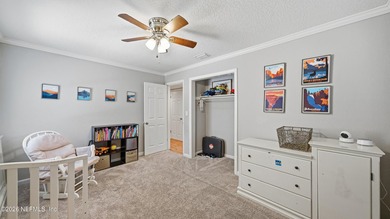Welcome to this beautifully renovated 4-bedroom, 3-bathroom - photo 29