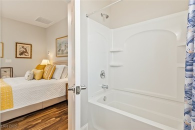 Welcome to this charming single-family home, thoughtfully - photo 31