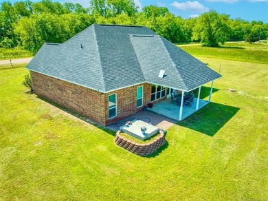 Seller is Motivated Welcome to this beautiful, single-family - photo 32