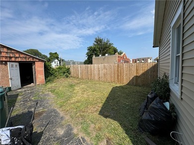 Welcome to 604 Upper Falls Blvd! This home offers two completely - photo 33