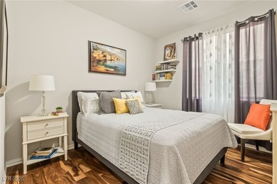 Welcome to this charming single-family home, thoughtfully - photo 33