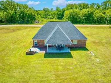 Seller is Motivated Welcome to this beautiful, single-family - photo 33