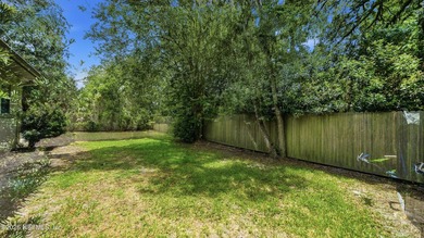 Welcome to this beautifully renovated 4-bedroom, 3-bathroom - photo 43
