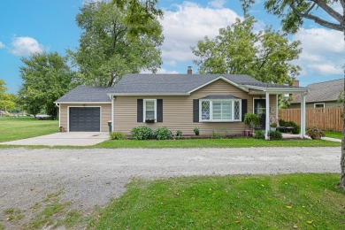 Lake Home Sale Pending in Yorkville, Illinois