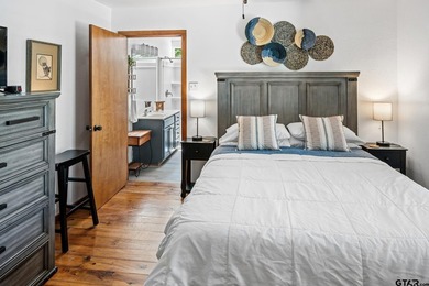 Welcome to Fawn Creek Cottage - FULLY FURNISHED, down to the - photo 13