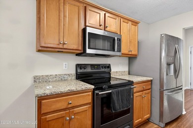 Motivated sellers! This move-in ready property features a new - photo 14
