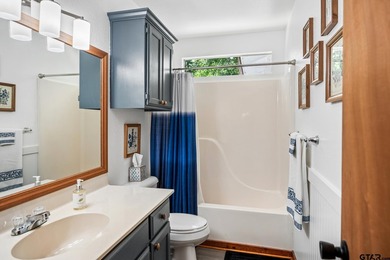 Welcome to Fawn Creek Cottage - FULLY FURNISHED, down to the - photo 15