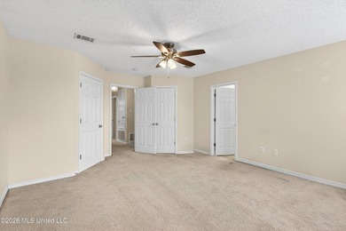 Motivated sellers! This move-in ready property features a new - photo 17