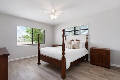 Beautifully renovated lakefront corner first-floor condo - photo 17