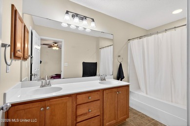 Motivated sellers! This move-in ready property features a new - photo 18