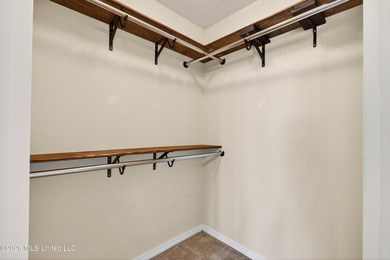 Motivated sellers! This move-in ready property features a new - photo 19