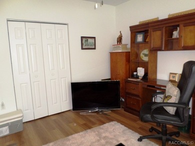 This charming residence, boasting three bedrooms and two - photo 20