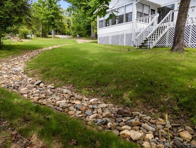 Welcome to Fawn Creek Cottage - FULLY FURNISHED, down to the - photo 25
