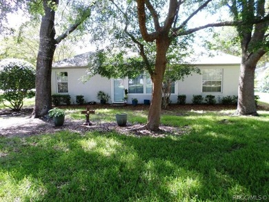 This charming residence, boasting three bedrooms and two - photo 29