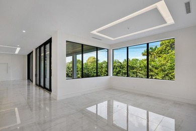 Built by Marc Julien and completed in 2021, this modern - photo 10