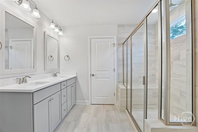Discover refined coastal living in this exceptional 5-bd, 3-bath - photo 50