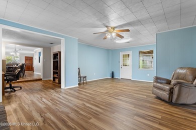 Welcome home to this beautifully maintained one-owner home in - photo 18