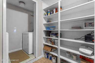 Welcome home to this beautifully maintained one-owner home in - photo 29