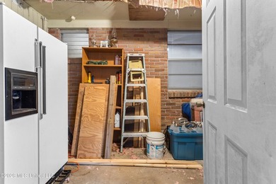 Welcome home to this beautifully maintained one-owner home in - photo 30