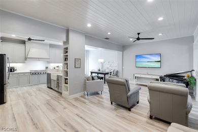 Luxury Equestrian Estate Near Naples Welcome to a rare - photo 16