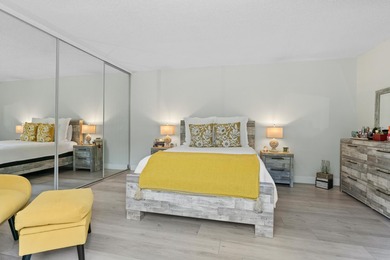 Beautifully Updated 2-Bedroom, 2-Bath Townhouse with Spacious - photo 18