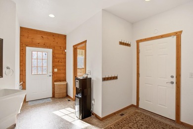Tranquility, breathtaking lake views, privacy, and Northwoods - photo 19