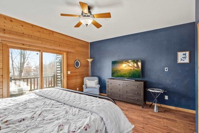 Tranquility, breathtaking lake views, privacy, and Northwoods - photo 23