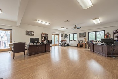 Premier 43,000 SF commercial showroom property situated on 2.58 - photo 24