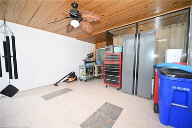 You must check out this updated townhome located on Edgewater Dr - photo 27