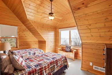Tranquility, breathtaking lake views, privacy, and Northwoods - photo 27