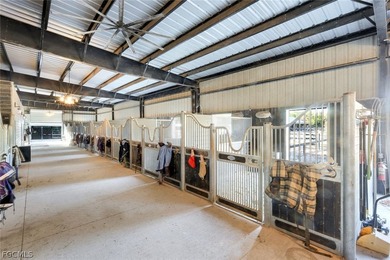 Luxury Equestrian Estate Near Naples Welcome to a rare - photo 32