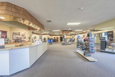 Premier 43,000 SF commercial showroom property situated on 2.58 - photo 38
