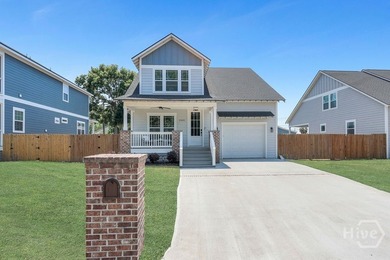 You don't have to live in the 'burbs to have it all. If you've - photo 3