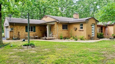 MOTIVATED SELLER! Lovely, full brick home with 2,133 sq. ft. on - photo 3