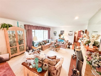 MOTIVATED SELLER! Lovely, full brick home with 2,133 sq. ft. on - photo 5
