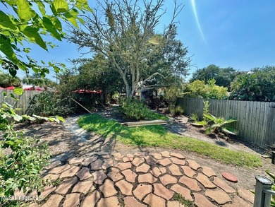 Well-appointed property located on the first block of Main - photo 15