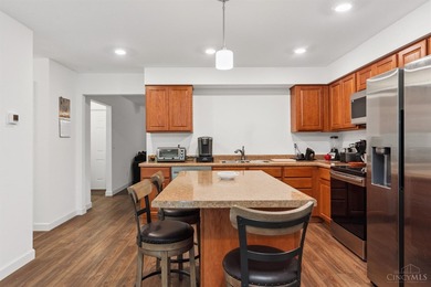 Welcome to the desirable Lake Waynoka Community. This beautiful - photo 20