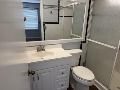 beatifull townhouse 2 bedrooms 2 bathrooms 1 half bathroom - photo 20