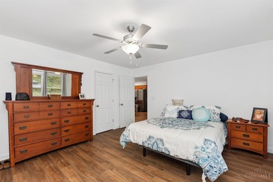 Welcome to the desirable Lake Waynoka Community. This beautiful - photo 32